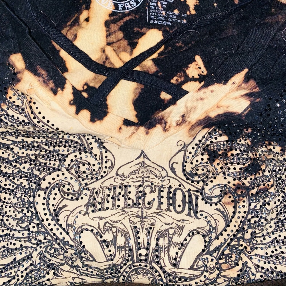 Women’s Affliction disrupted T-shirt. Very gently worn.